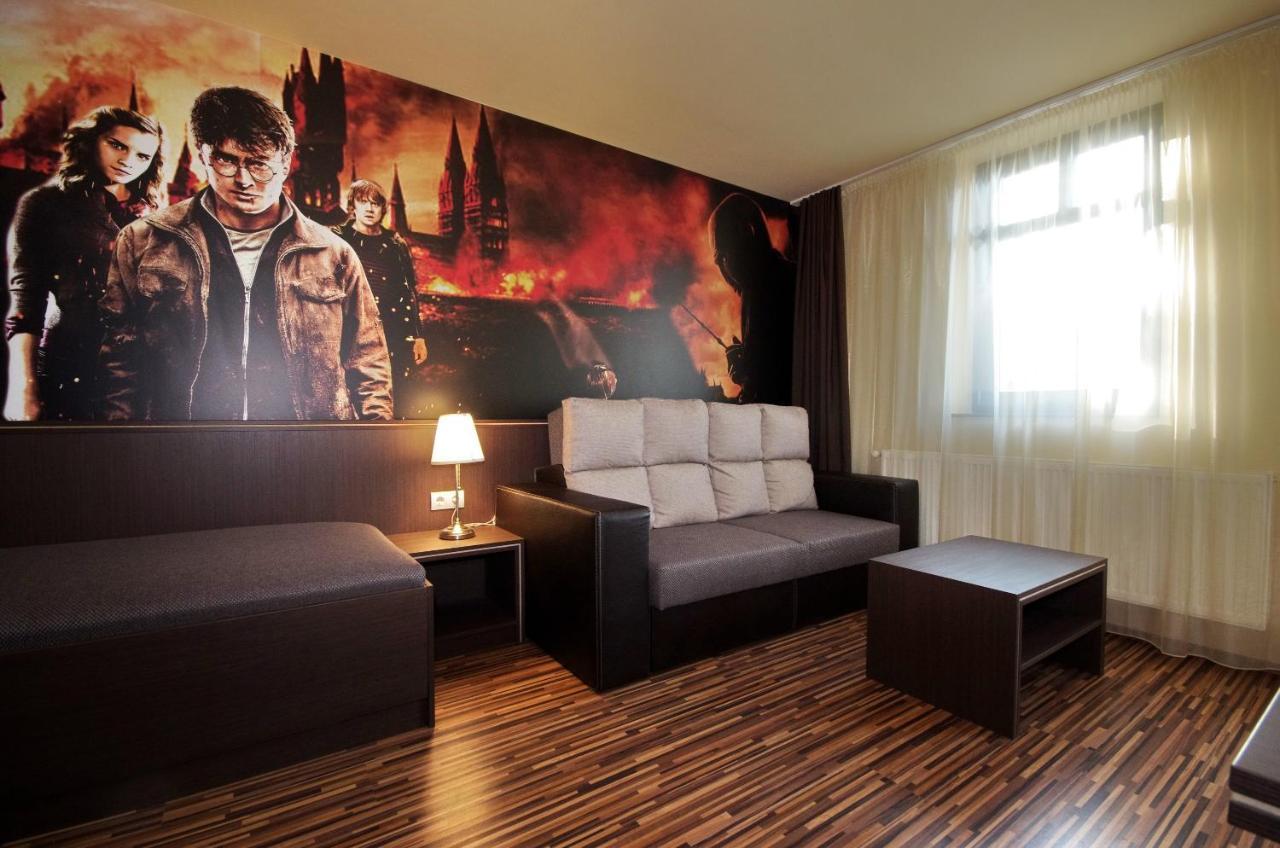 Corvin Apartman Дьюла Екстер'єр фото
