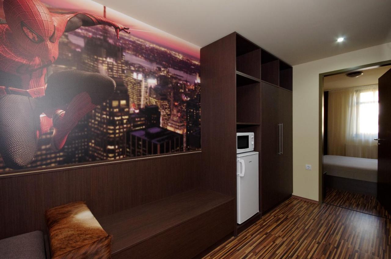 Corvin Apartman Дьюла Екстер'єр фото